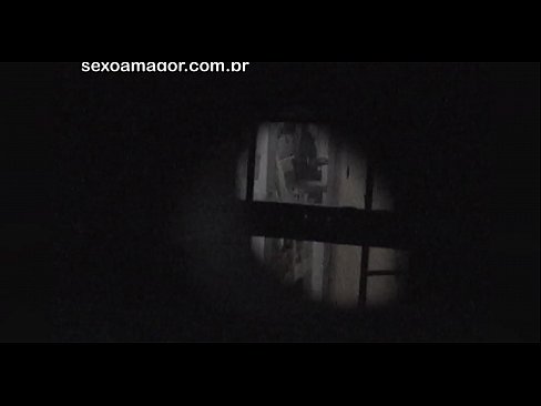 ❤️ Blondie hè videoregistrata in segretu da un voyeur di u quartieru nascostu daretu à i mattoni cavi Porno à porn co.xxxdesichudai.ru ️❤