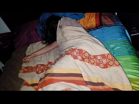 ❤️ Stepson rimprovera a so ghjovana matrigna mentre dorme. Porno à porn co.xxxdesichudai.ru ️❤